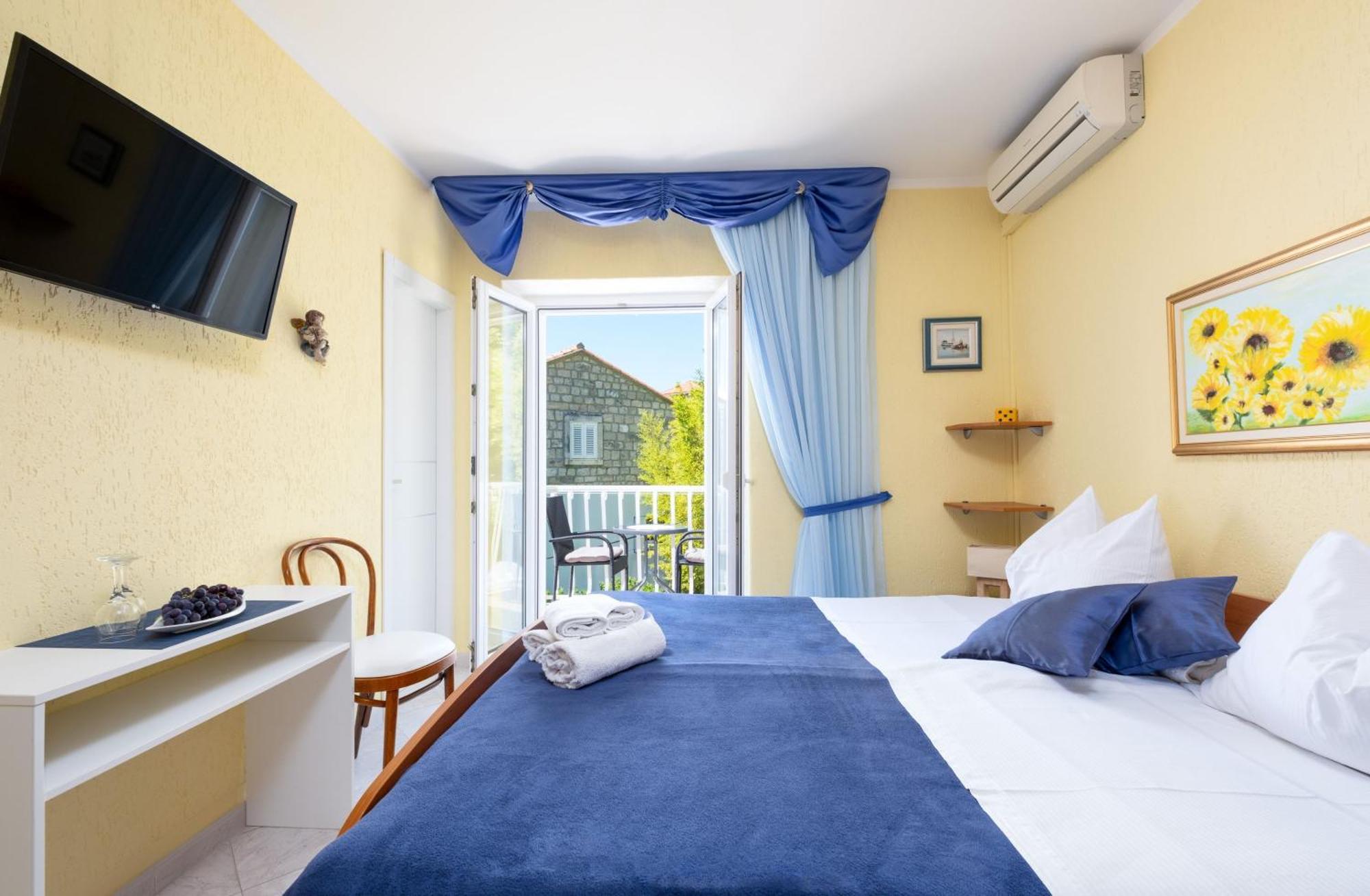 Rooms Tupina By Paulina Mlini Bilik gambar
