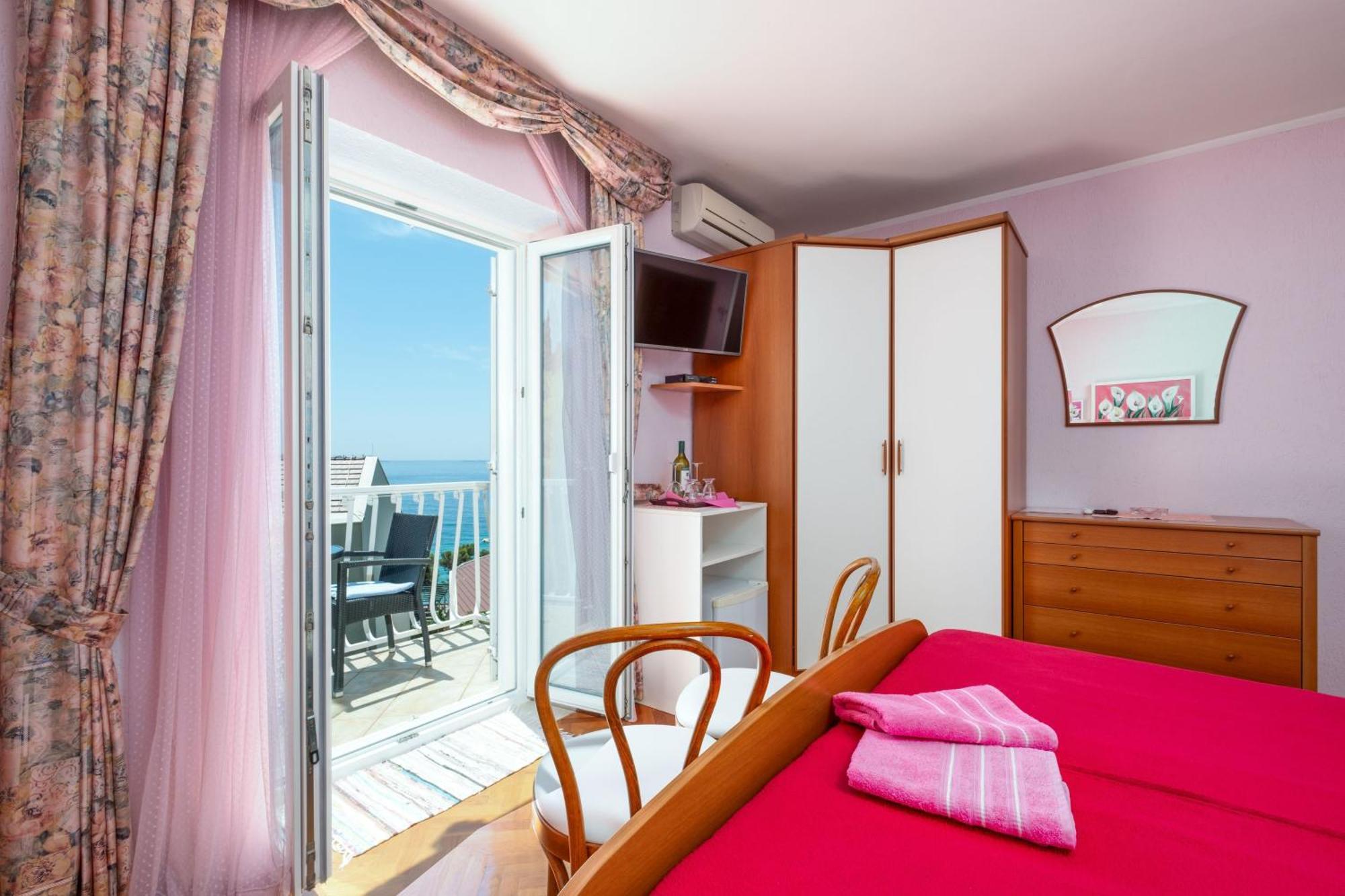 Rooms Tupina By Paulina Mlini Bilik gambar